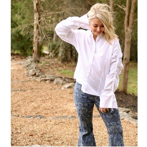Free People Brown Eyed Girl White Poplin Boyfriend Ruched Sleeves Blouse Shirt - Picture 3 of 15